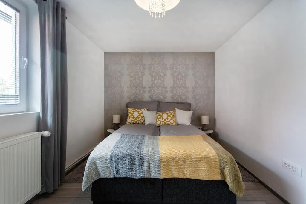 Slovenia + Freeparking & Bikes Apartment