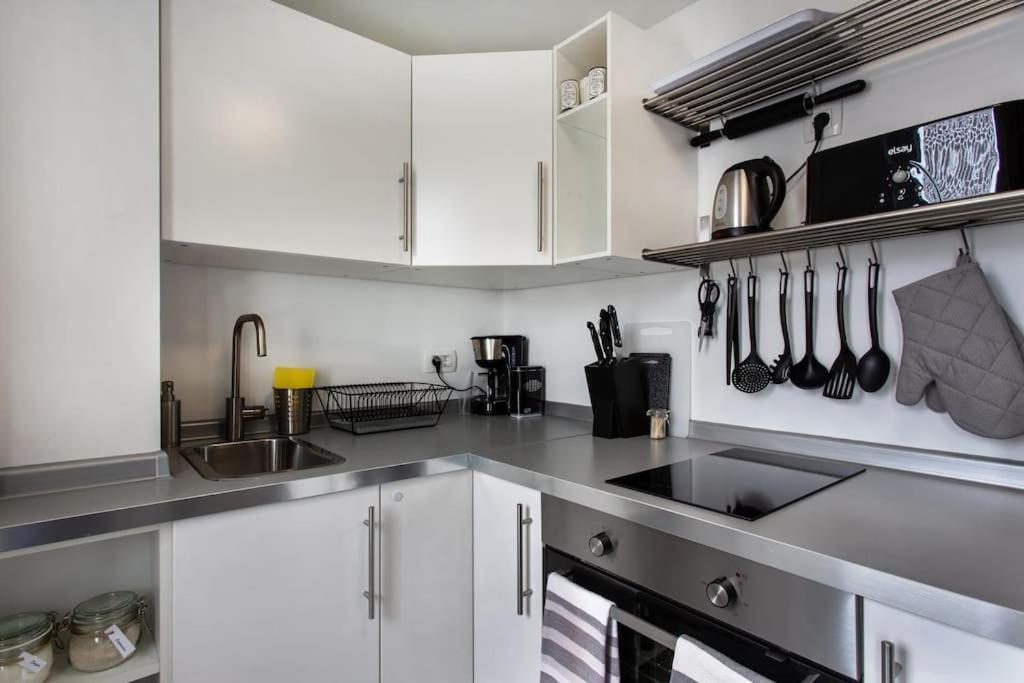 Slovenia + Freeparking & Bikes Apartment