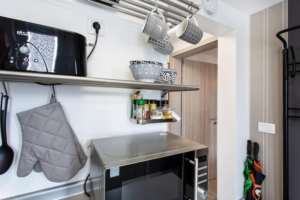 Slovenia + Freeparking & Bikes Apartment *